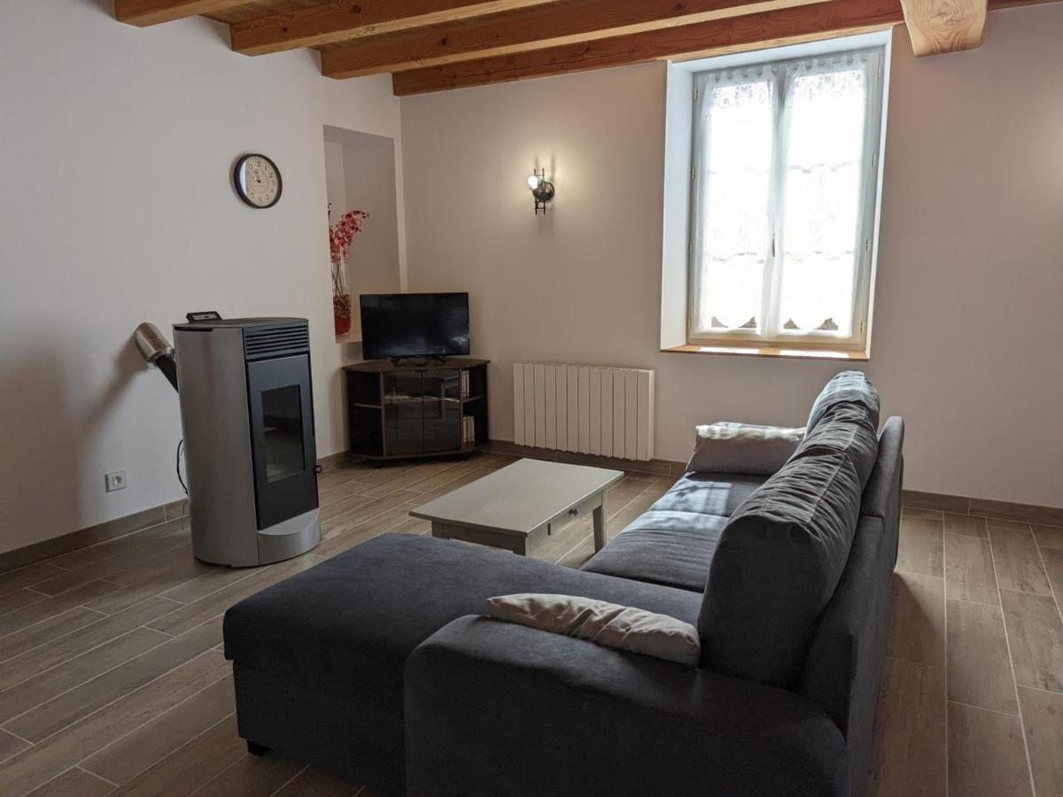 Maison Lumineuse Avec Cour Privative, Proche Sites Culturels, Tout Confort, Equipe Bebe, Wifi Inclus - Fr-1-653-98 Puyreaux Exterior foto