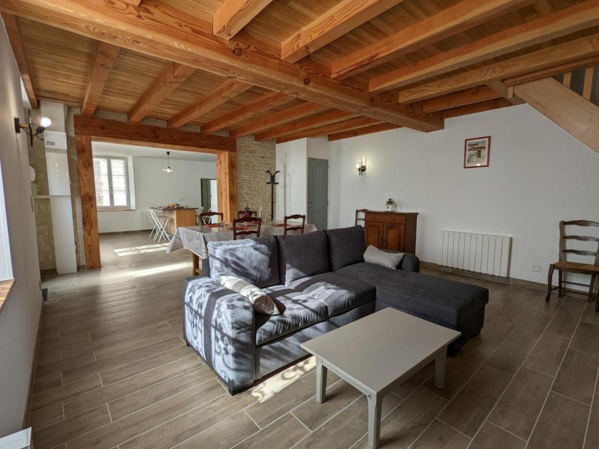 Maison Lumineuse Avec Cour Privative, Proche Sites Culturels, Tout Confort, Equipe Bebe, Wifi Inclus - Fr-1-653-98 Puyreaux Exterior foto